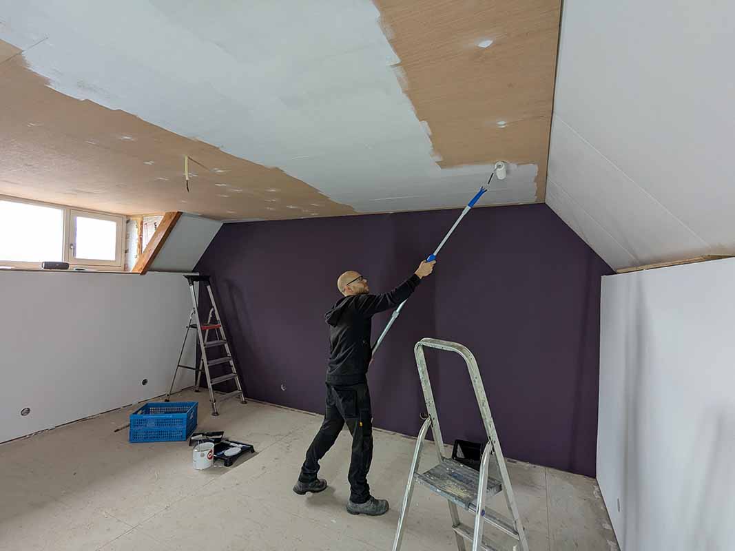 Verven plafond slaapkamer